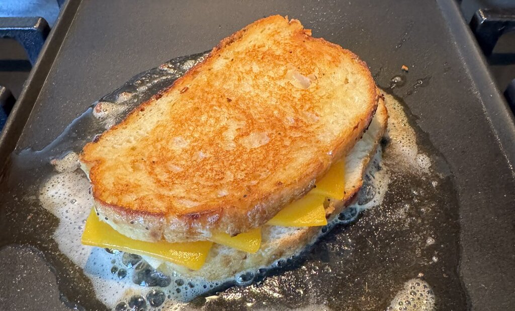 Grilled cheese sandwich